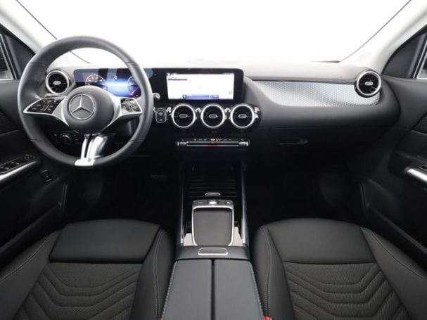 Mercedes-Benz GLA 180 Progressive Navi AHK Kamera Lenkradhzg