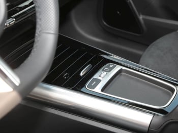 Mercedes-Benz GLA 180 AMG Night Navi Distronic AHK Totwinkel