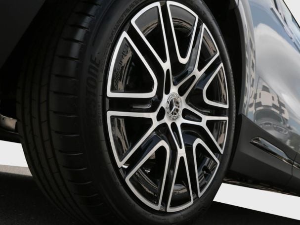 Mercedes-Benz GLA 180 AMG Night Navi Distronic AHK Totwinkel