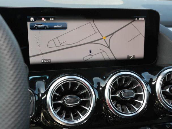 Mercedes-Benz GLA 180 AMG Night Totwinkel Kamera SpurH AHK LED