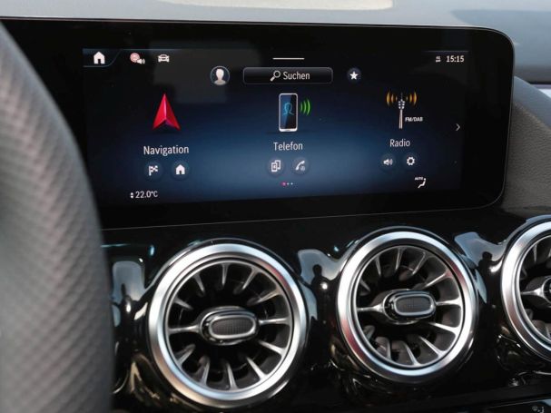 Mercedes-Benz GLA 180 AMG Night Totwinkel Kamera SpurH AHK LED