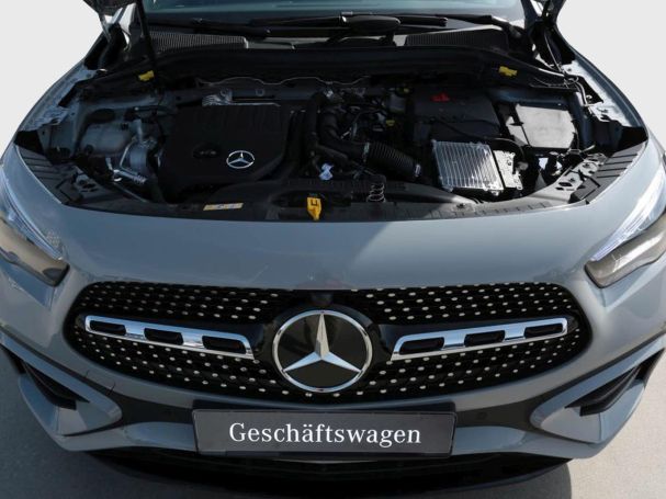 Mercedes-Benz GLA 180 AMG Night Totwinkel Kamera SpurH AHK LED Mercedes-Benz GLA 180 AMG Night Totwinkel Kamera SpurH AHK LED