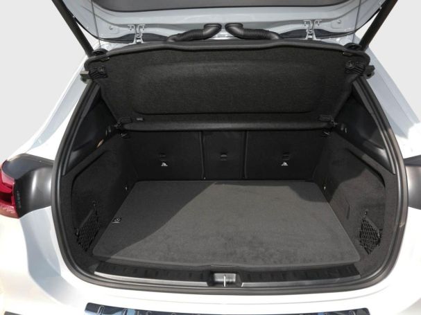 Mercedes-Benz GLA 180 AMG Night Totwinkel Kamera SpurH AHK LED Mercedes-Benz GLA 180 AMG Night Totwinkel Kamera SpurH AHK LED