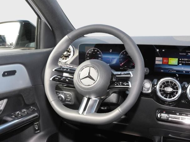 Mercedes-Benz GLA 180 AMG Night Totwinkel Kamera SpurH AHK LED Mercedes-Benz GLA 180 AMG Night Totwinkel Kamera SpurH AHK LED