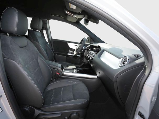 Mercedes-Benz GLA 180 AMG Night Totwinkel Kamera SpurH AHK LED