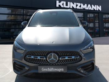 Mercedes-Benz GLA 180 AMG Night MBUX Navi Totwinkel Kamera AHK