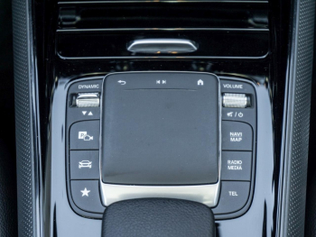 Mercedes-Benz GLA 180 Style MBUX Navi Panorama SpurH Easy-Pack