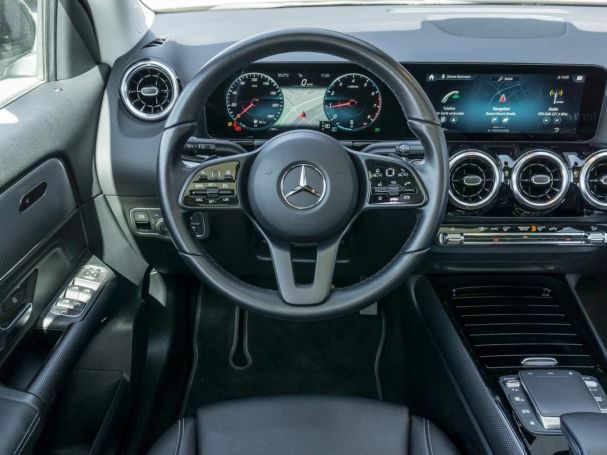 Mercedes-Benz GLA 180 Style MBUX Navi Panorama SpurH Easy-Pack Mercedes-Benz GLA 180 Style MBUX Navi Panorama SpurH Easy-Pack