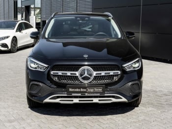 Mercedes-Benz GLA 180 Style MBUX Navi Panorama SpurH Easy-Pack