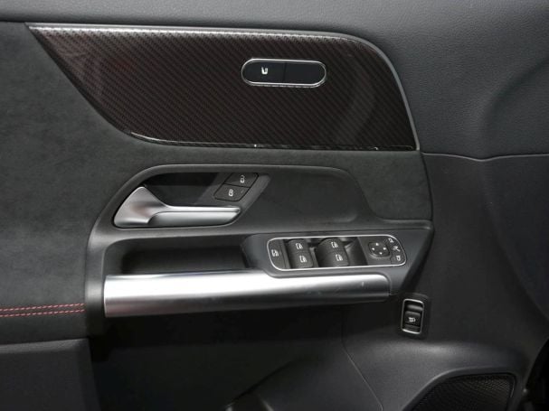 Mercedes-Benz GLA 180 AMG Night MBUX Navi Easy-Pack 360° AHK