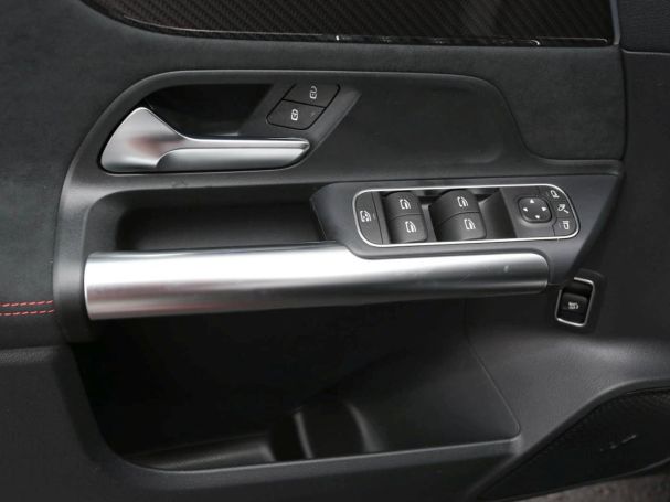 Mercedes-Benz GLA 180 AMG Night MBUX Navi Easy-Pack 360° AHK