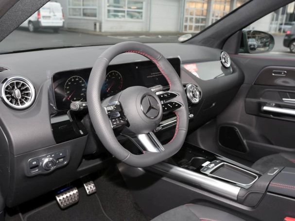 Mercedes-Benz GLA 180 AMG Night MBUX Navi Easy-Pack 360° AHK
