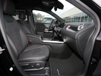 Mercedes-Benz GLA 180 AMG Night MBUX Navi Easy-Pack 360° AHK