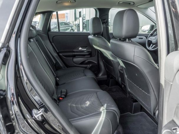 Mercedes-Benz GLA 180 Style MBUX Navi Kamera Sitzkomfort-Paket