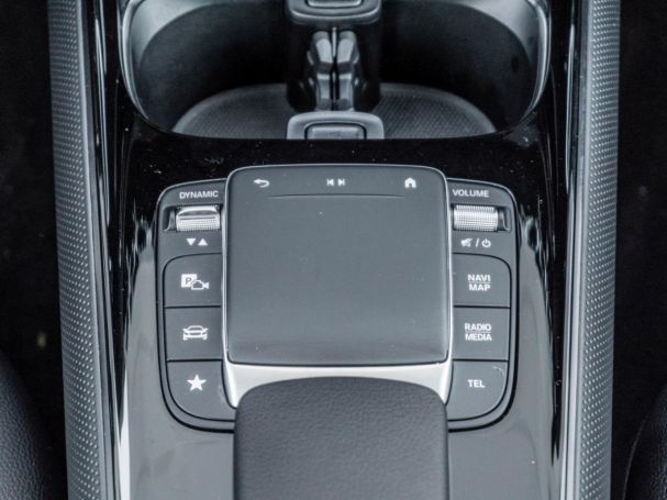 Mercedes-Benz GLA 180 Style MBUX Navi Kamera Sitzkomfort-Paket