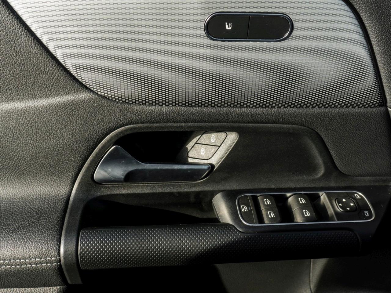 Mercedes-Benz GLA 180 Style MBUX Navi Kamera Sitzkomfort-Paket