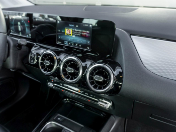 Mercedes-Benz GLA 180 Style MBUX Navi Kamera Sitzkomfort-Paket