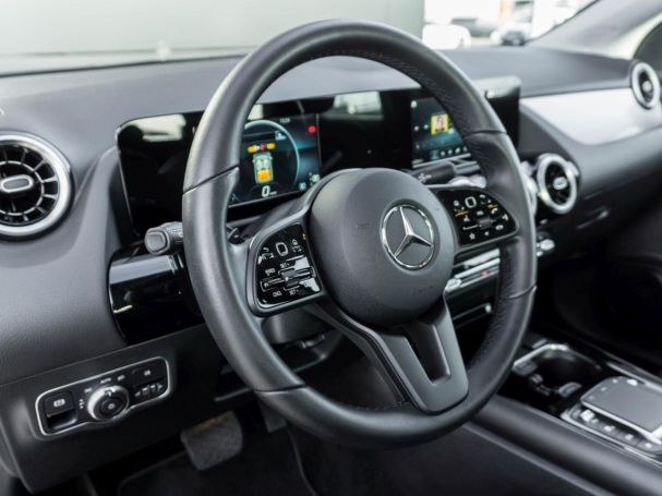 Mercedes-Benz GLA 180 Style MBUX Navi Kamera Sitzkomfort-Paket