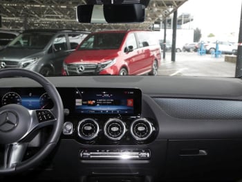 Mercedes-Benz GLA 180 Progressive MBUXNavi-Prem. Kamera EasyP