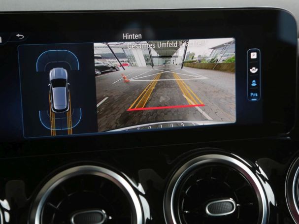 Mercedes-Benz GLA 180 Progressive MBUXNavi-Prem. Kamera EasyP Mercedes-Benz GLA 180 Progressive MBUXNavi-Prem. Kamera EasyP