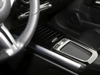 Mercedes-Benz GLA 180 Progressive MBUXNavi-Prem. Kamera EasyP