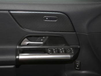 Mercedes-Benz GLA 180 Progressive MBUXNavi-Prem. Kamera EasyP