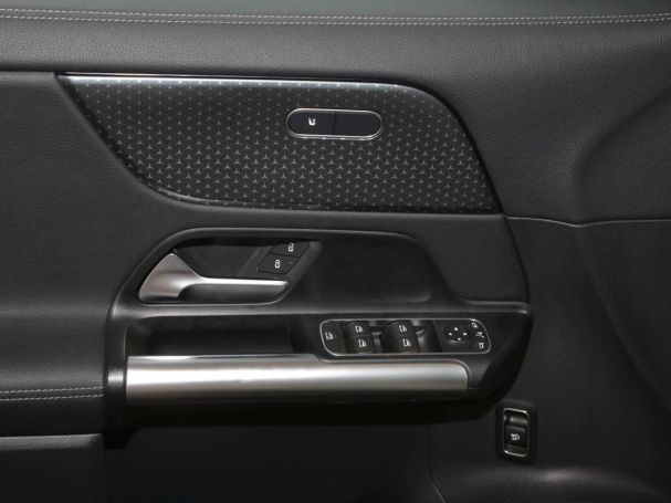 Mercedes-Benz GLA 180 Progressive MBUXNavi-Prem. Kamera EasyP Mercedes-Benz GLA 180 Progressive MBUXNavi-Prem. Kamera EasyP