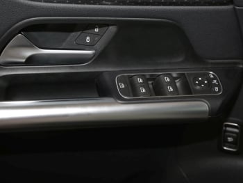 Mercedes-Benz GLA 180 Progressive MBUXNavi-Prem. Kamera EasyP