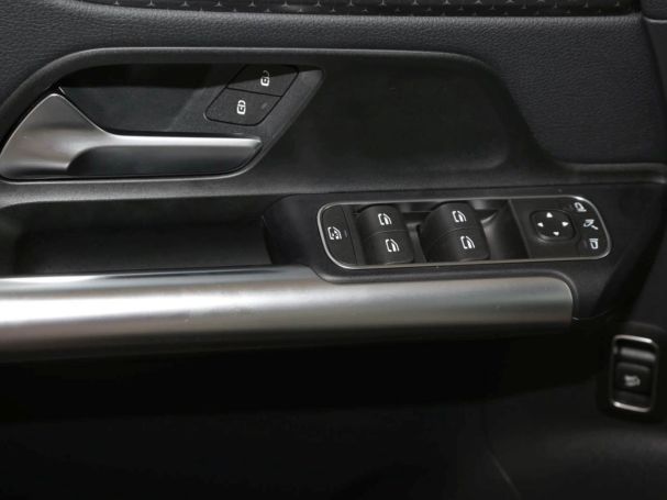 Mercedes-Benz GLA 180 Progressive MBUXNavi-Prem. Kamera EasyP Mercedes-Benz GLA 180 Progressive MBUXNavi-Prem. Kamera EasyP