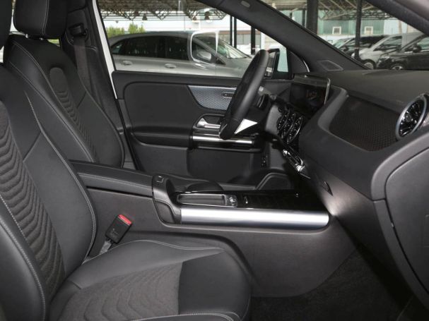 Mercedes-Benz GLA 180 Progressive MBUXNavi-Prem. Kamera EasyP Mercedes-Benz GLA 180 Progressive MBUXNavi-Prem. Kamera EasyP