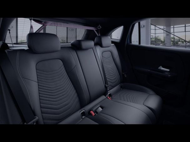 Mercedes-Benz GLA 200 d 4M Style MBUX Navi 360° Spiegel-Paket Mercedes-Benz GLA 200 d 4M Style MBUX Navi 360° Spiegel-Paket