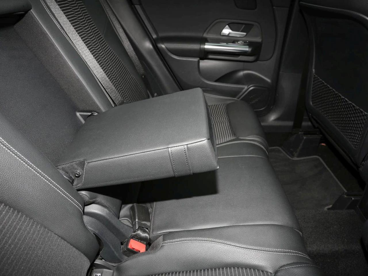 Mercedes-Benz GLA 200 d 4M Progressive MBUX Navi Panorama