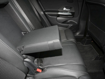 Mercedes-Benz GLA 200 d 4M Progressive MBUX Navi Panorama