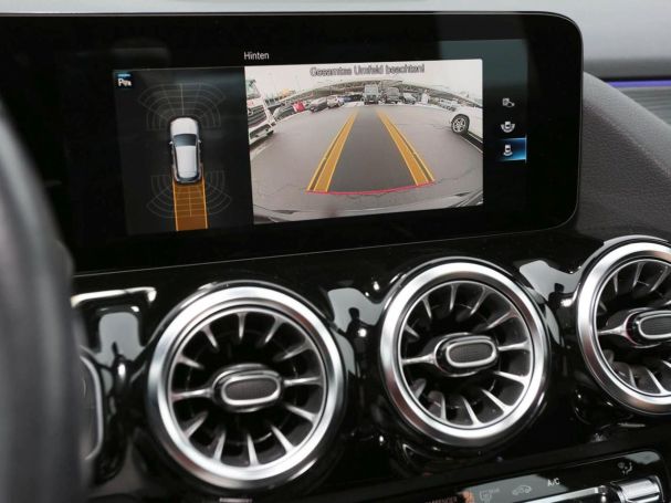 Mercedes-Benz GLA 200 d 4M Progressive MBUX Navi Panorama