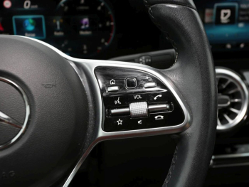 Mercedes-Benz GLA 200 d 4M Progressive MBUX Navi Panorama