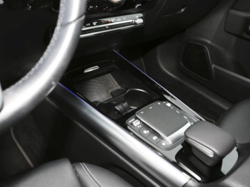 Mercedes-Benz GLA 200 d 4M Progressive MBUX Navi Panorama