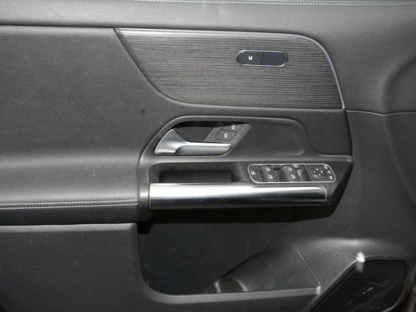 Mercedes-Benz GLA 200 d 4M Progressive MBUX Navi Panorama