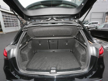 Mercedes-Benz GLA 200 d 4M Progressive MBUX Navi Panorama