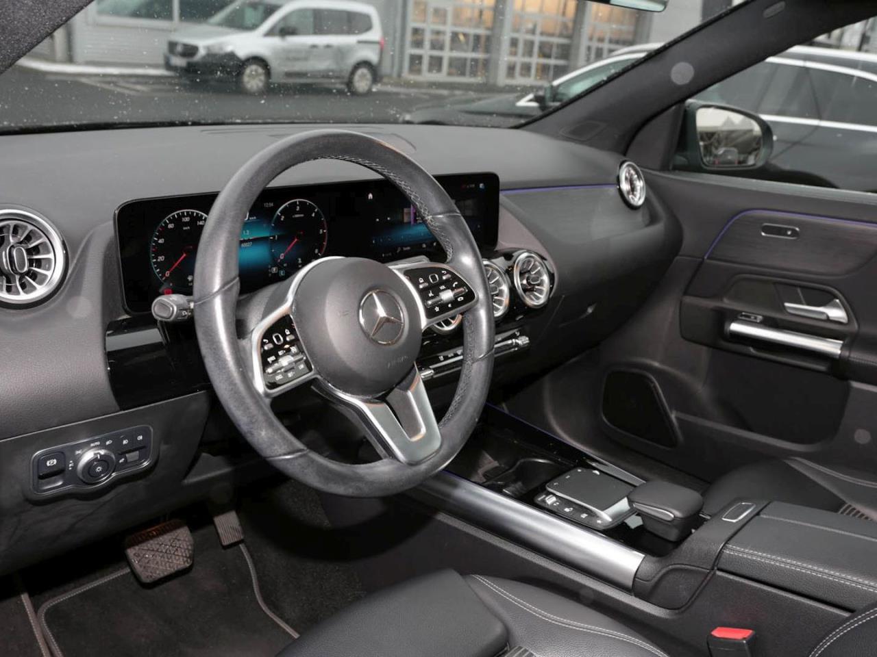 Mercedes-Benz GLA 200 d 4M Progressive MBUX Navi Panorama
