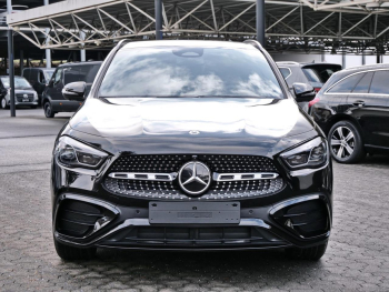 Mercedes-Benz GLA 200 d 4MATIC AMG Night Distronic AHK 360°
