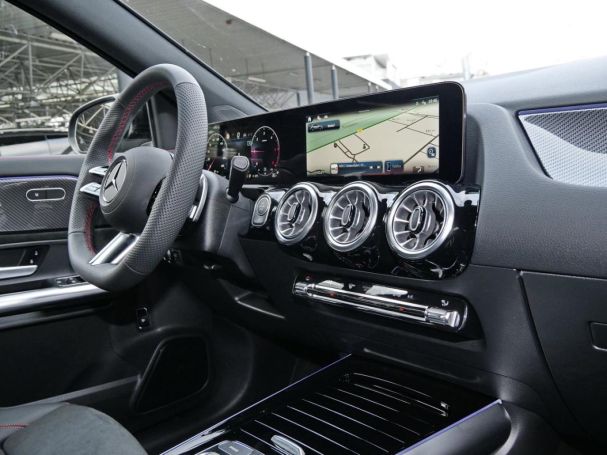 Mercedes-Benz GLA 200 d 4MATIC AMG Night Distronic AHK 360°