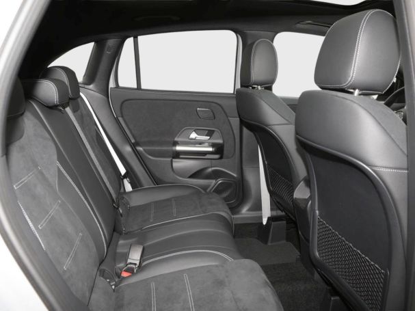 Mercedes-Benz GLA 200 d AMG Night MBUX Navi-Prem Panorama AHK Mercedes-Benz GLA 200 d AMG Night MBUX Navi-Prem Panorama AHK
