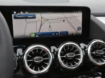 Mercedes-Benz GLA 200 d AMG Night  MBUX Navi-Prem Panorama AHK