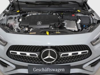 Mercedes-Benz GLA 200 d AMG Night  MBUX Navi-Prem Panorama AHK