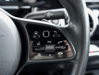 Mercedes-Benz GLA 200 d Style Memory Kamera SpurHalte EasyP