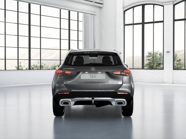 Mercedes-Benz GLA 200 d Progressive Kamera HeadUp Easy-P AHK Mercedes-Benz GLA 200 d Progressive Kamera HeadUp Easy-P AHK