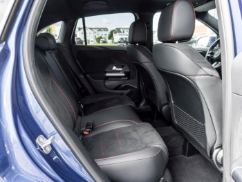Mercedes-Benz GLA 200 d AMG Kamera Distronic Easy-Pack AHK