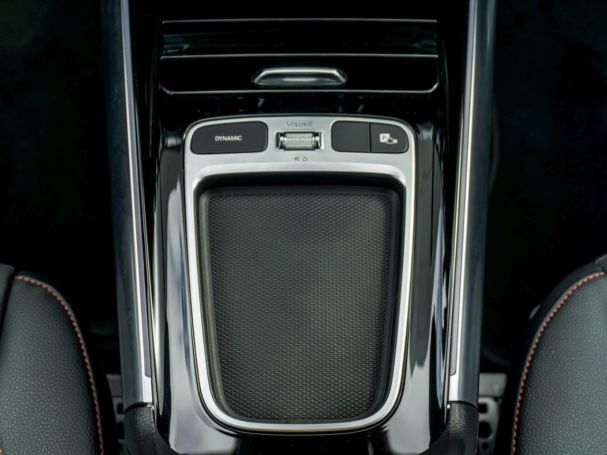 Mercedes-Benz GLA 200 d AMG Kamera Distronic Easy-Pack AHK Mercedes-Benz GLA 200 d AMG Kamera Distronic Easy-Pack AHK
