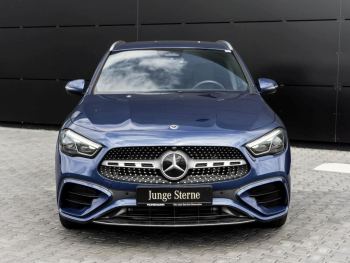 Mercedes-Benz GLA 200 d AMG Kamera Distronic Easy-Pack AHK