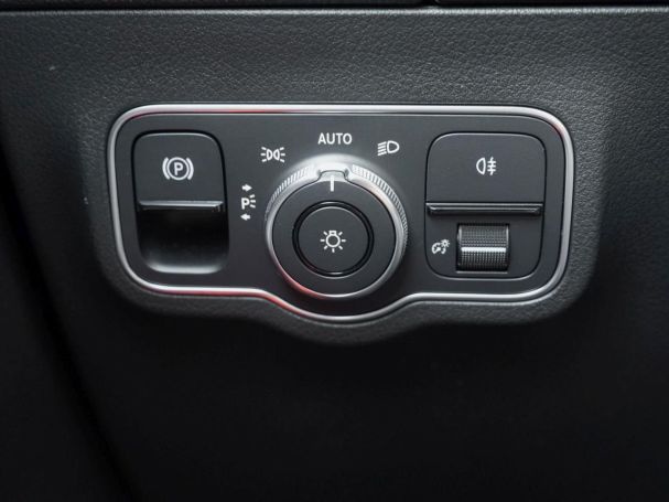 Mercedes-Benz GLA 200 Progressive Night Panorama Distronic 360°